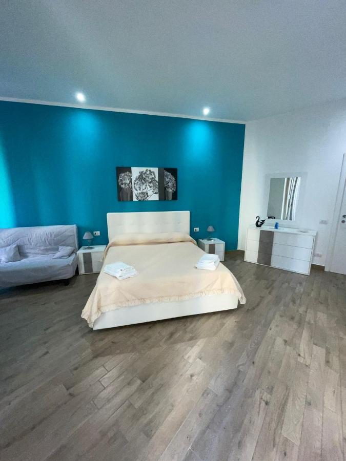 Dormire A Napoli Centro Holiday House Casa Vacanza Kültér fotó
