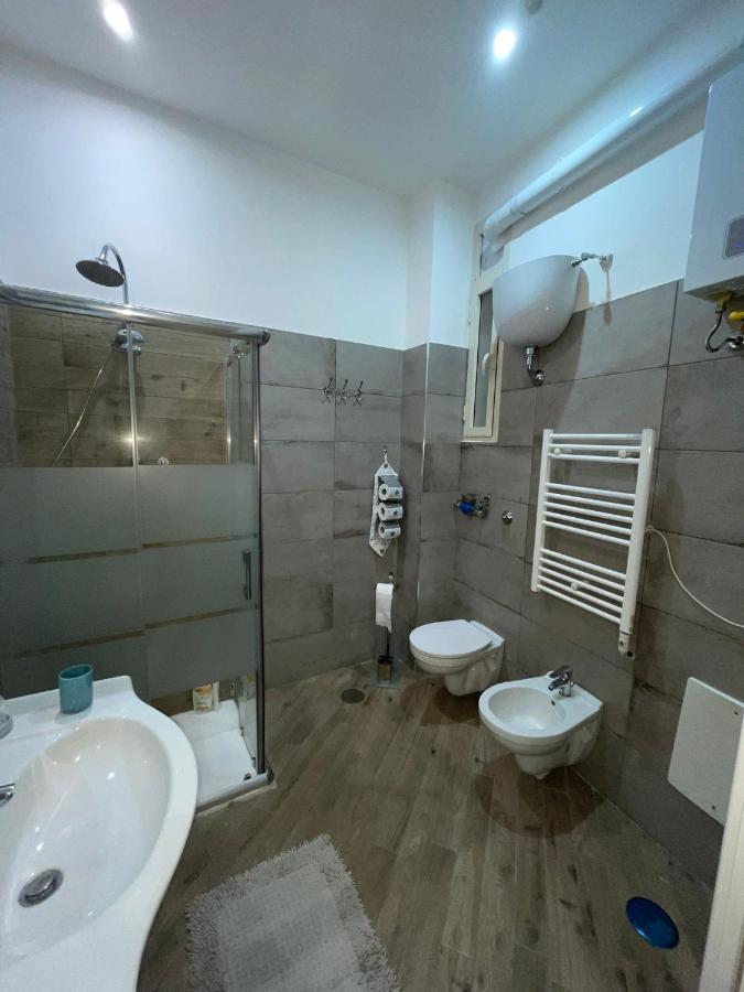 Dormire A Napoli Centro Holiday House Casa Vacanza Kültér fotó