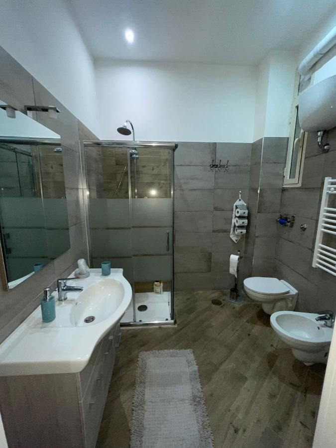 Dormire A Napoli Centro Holiday House Casa Vacanza Kültér fotó