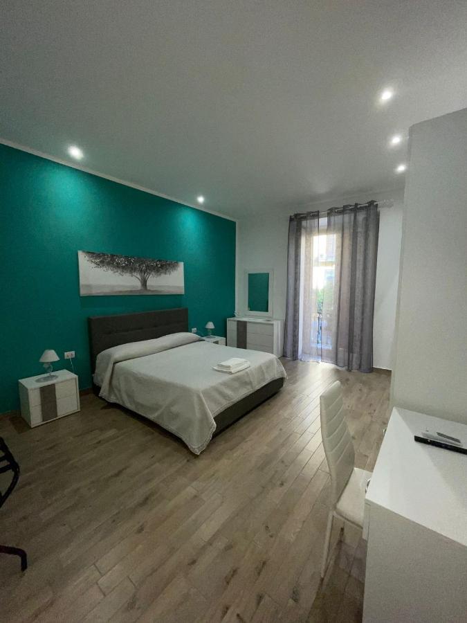 Dormire A Napoli Centro Holiday House Casa Vacanza Kültér fotó