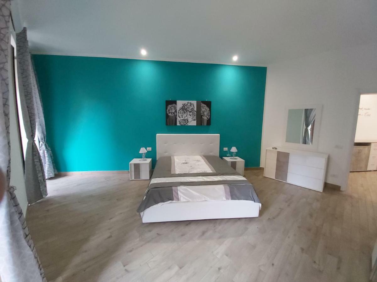 Dormire A Napoli Centro Holiday House Casa Vacanza Kültér fotó