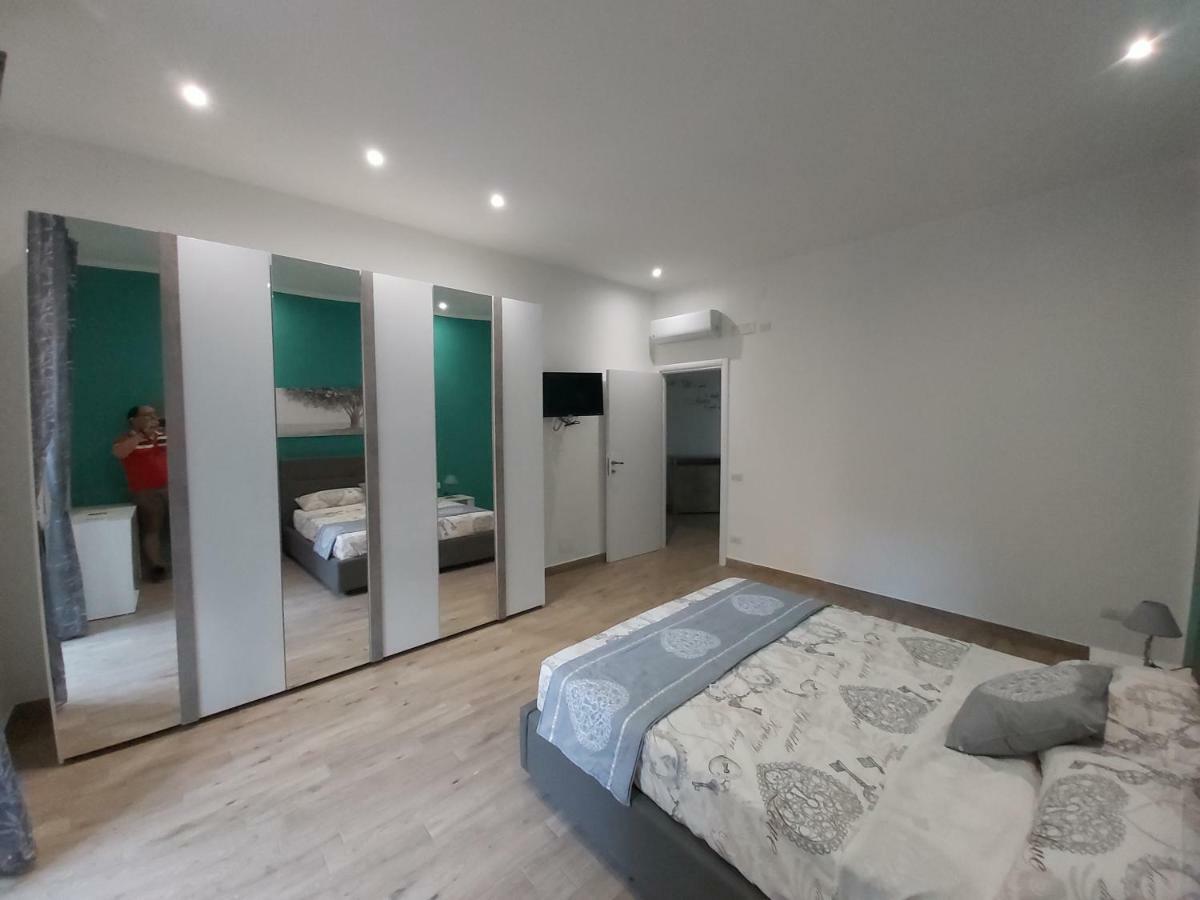 Dormire A Napoli Centro Holiday House Casa Vacanza Kültér fotó